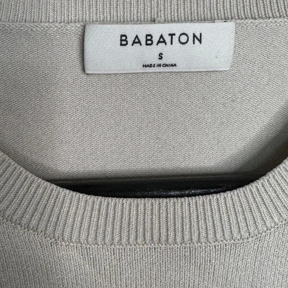 Babaton Aritzia Sculpt Knit Long Sleeve Bodysuit Beige Cream Size Small - Picture 3 of 5